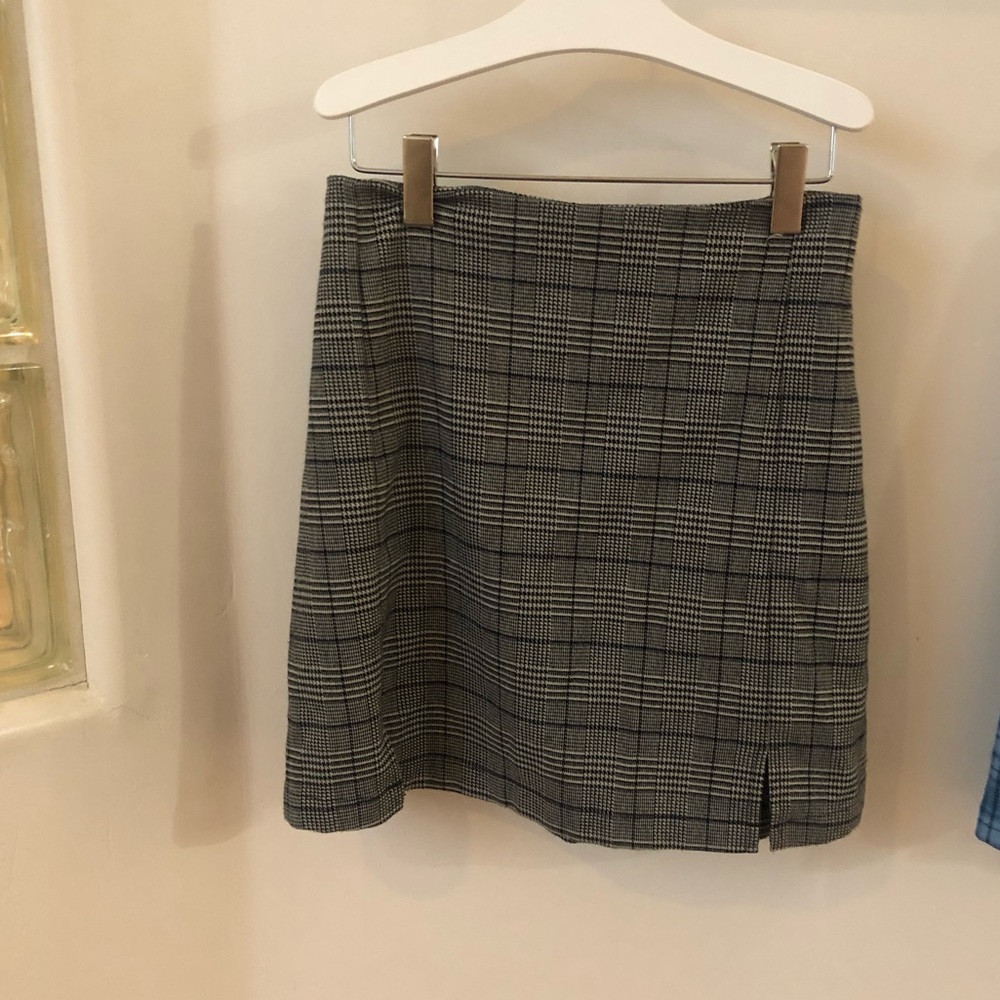 Brandy Melville skirt